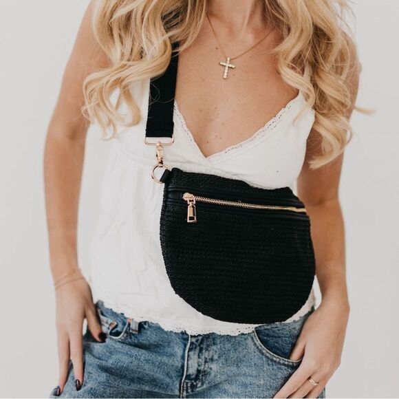 Pretty Simple Rachel Rafia Bum Bag/Black - Picture 1 of 8